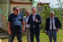 Министар Дарко Глишић најавио помоћ домаћинствима у општини Осечина која су претрпела штету од јаког града